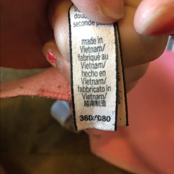 Pink vs bra - Picture 4 of 4